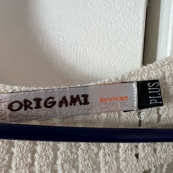 plus size ( prob 1-2 x) didn’t fit , didn’t get it returned i’m time . - Picture 2 of 3